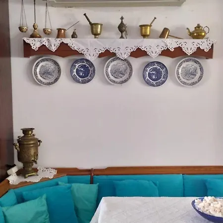 וילה Traditional Aura
