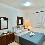 Traditional Aura Вилла